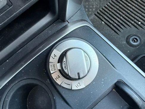 Used 2017 Toyota 4Runner SR5 Premium image 21