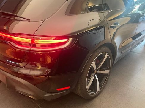 Certified 2024 Porsche Macan S AWD/4WD image 4