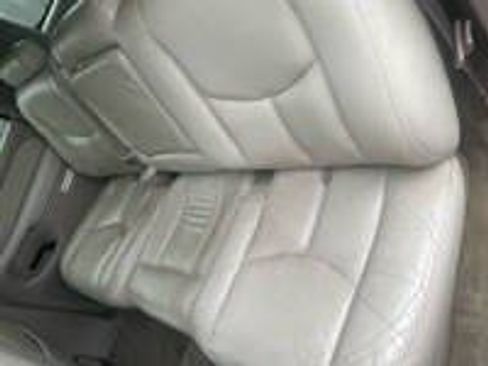 Used 2003 Chevrolet Suburban LT w/ LT Preferred Equipment Group AWD/4WD image 7