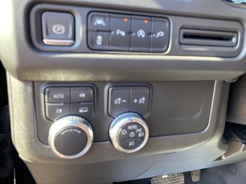 Used 2021 GMC Yukon SLT AWD/4WD image 19