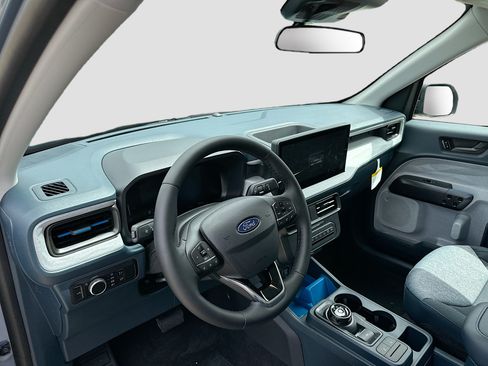 New 2026 Ford Maverick XLT w/ XLT Luxury Package FWD image 6