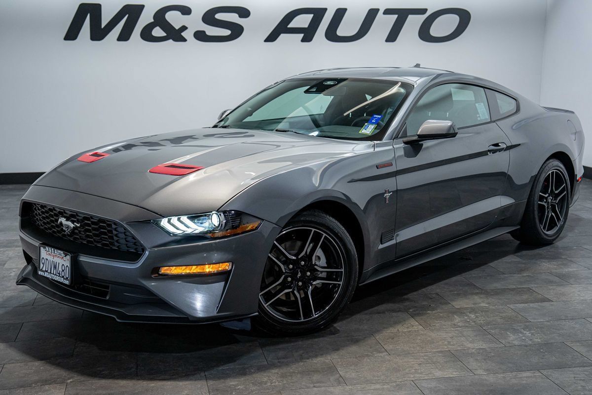 Used 2022 Ford Mustang Coupe w/ Equipment Group 101A RWD image 2