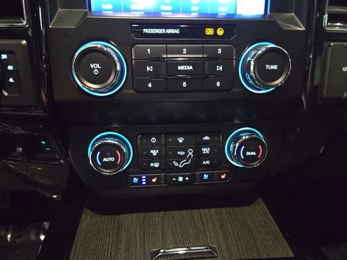 Used 2021 Ford F250 Lariat AWD/4WD image 30