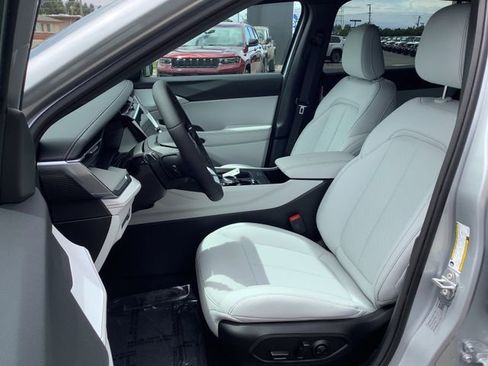 New 2026 Jeep Cherokee Limited AWD/4WD image 8