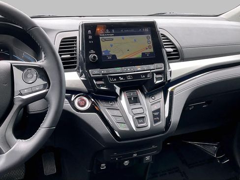 Used 2023 Honda Odyssey Touring image 7