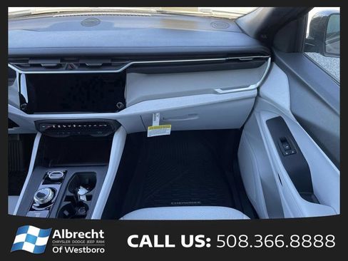 New 2026 Jeep Cherokee Laredo AWD/4WD image 17