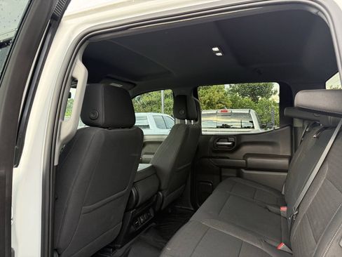 Used 2021 Chevrolet Silverado 1500 LT RWD image 12