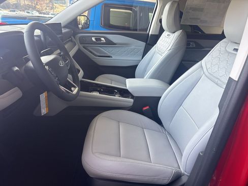 New 2026 Ford Explorer Platinum w/ LUX Leather Package image 14