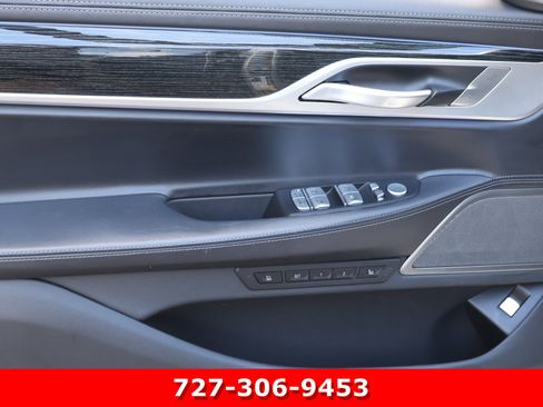 Used 2021 BMW 750i xDrive w/ Executive Package image 14