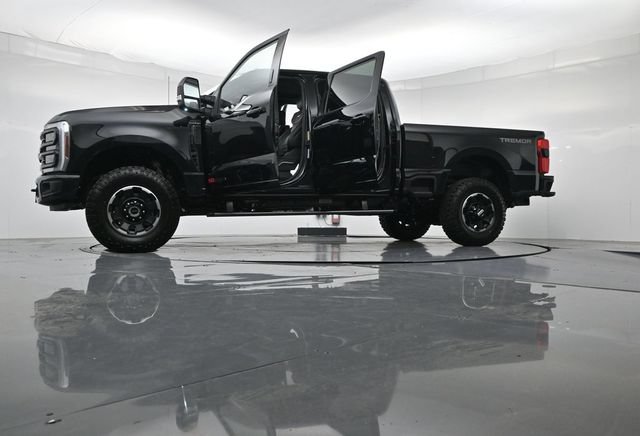 New 2026 Ford F250 Platinum w/ Tremor Off-Road Package AWD/4WD image 56