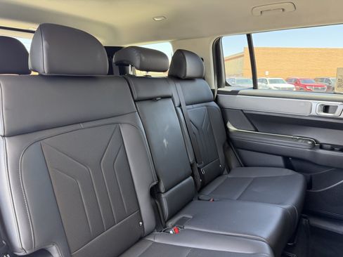 Used 2024 Hyundai Santa Fe SEL FWD image 38
