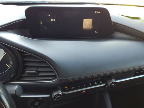 Used 2024 MAZDA MAZDA3 s FWD image 20
