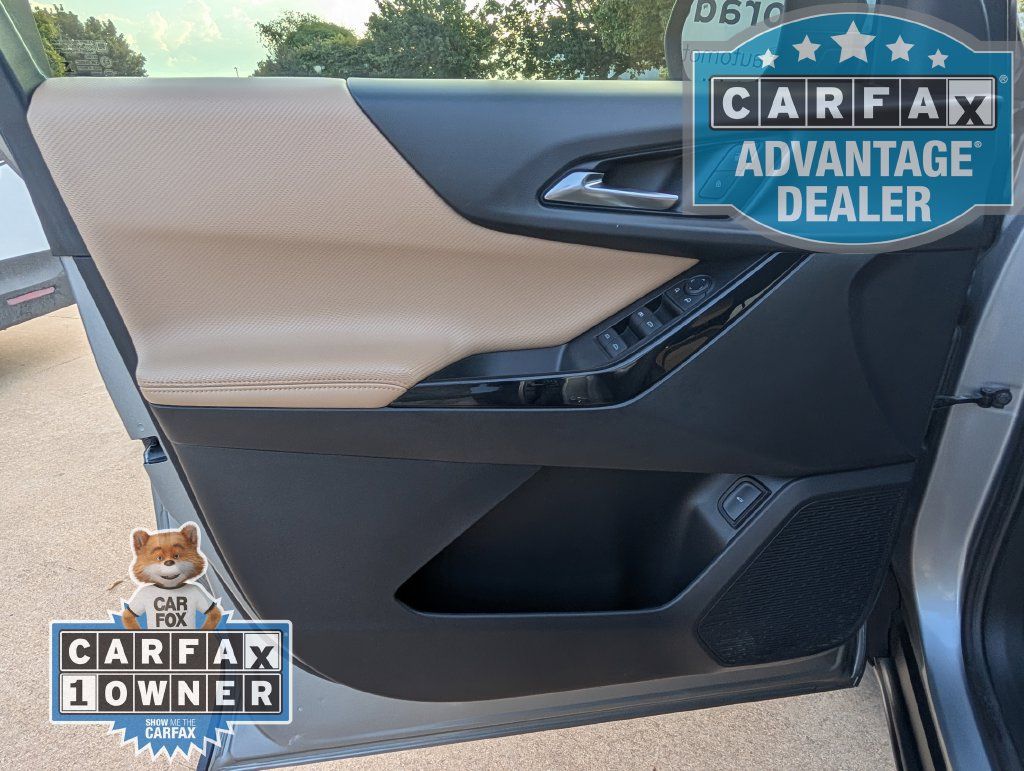 Used 2025 Chevrolet Equinox ACTIV w/ Safety and Technology Package AWD/4WD image 16