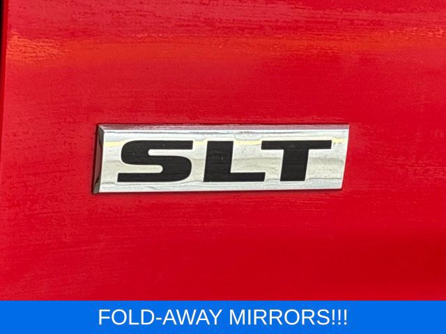 Used 2022 RAM 1500 Classic SLT AWD/4WD image 8