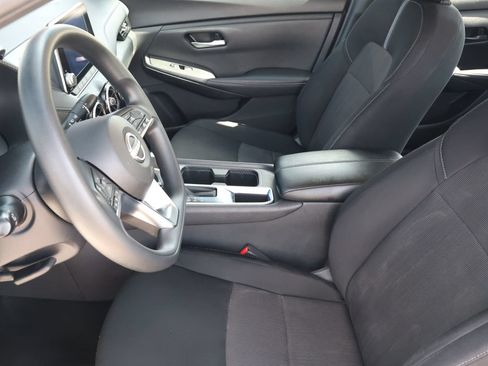 Used 2024 Nissan Sentra SV FWD image 13