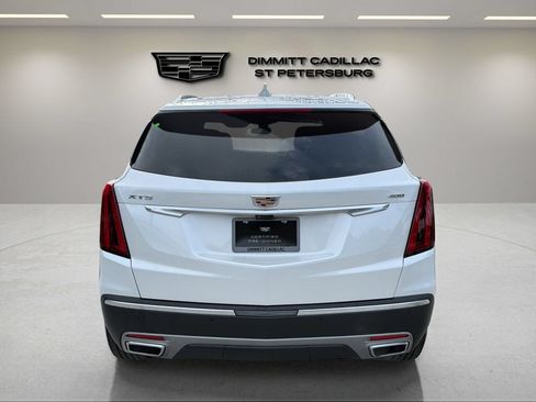 Used 2024 Cadillac XT5 Premium Luxury w/ Technology Package FWD image 4
