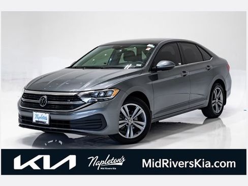 Used 2024 Volkswagen Jetta SE FWD image 1