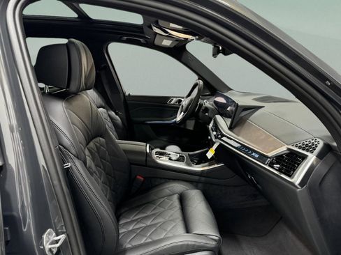 New 2026 BMW X5 xDrive50e image 18