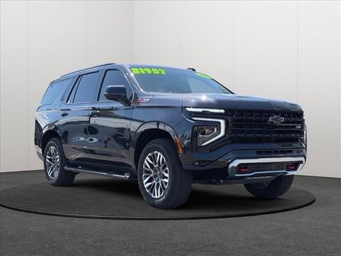 Used 2025 Chevrolet Tahoe Z71 w/ Z71 Off-Road Package AWD/4WD image 5