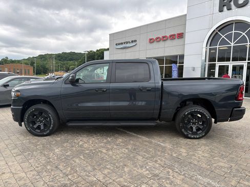 New 2026 RAM 1500 Express AWD/4WD image 5