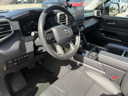 Used 2023 Toyota Tundra Limited AWD/4WD image 10