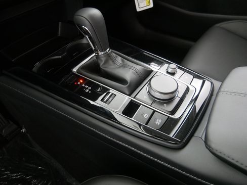 New 2025 MAZDA CX-30 AWD 2.5 S w/ Select Sport Pkg image 6