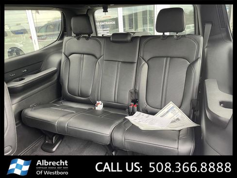 New 2026 Jeep Grand Wagoneer Limited image 13