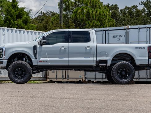 Certified 2025 Ford F250 Lariat w/ Lariat Ultimate Package AWD/4WD image 7