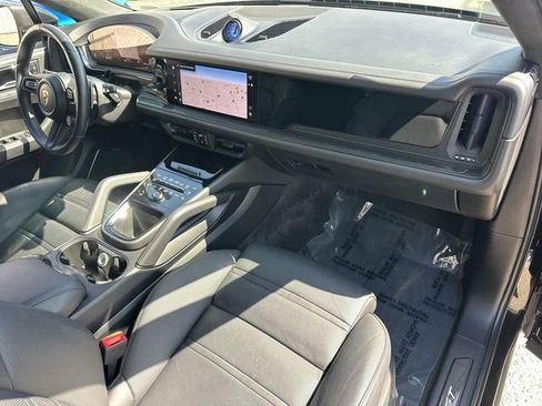 Used 2024 Porsche Cayenne Turbo GT AWD/4WD image 28
