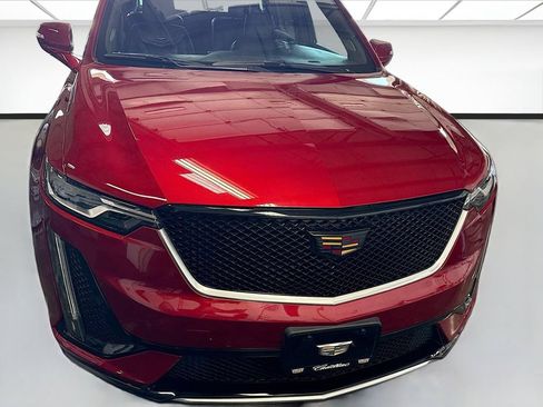 Used 2023 Cadillac XT6 Sport AWD/4WD image 2