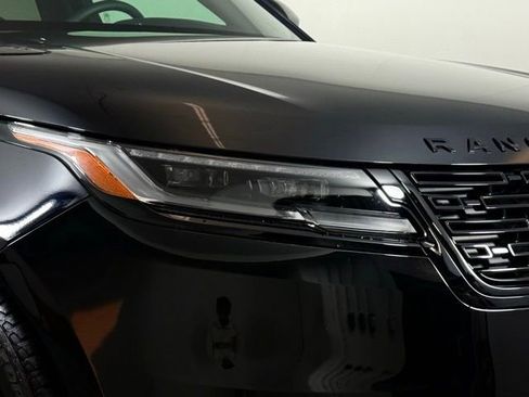 New 2025 Land Rover Range Rover Velar Dynamic SE image 15