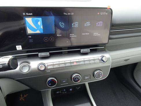 New 2026 Hyundai Kona SE image 13