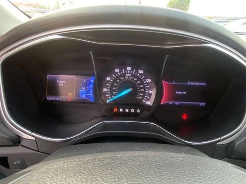 Used 2013 Ford Fusion SE image 16