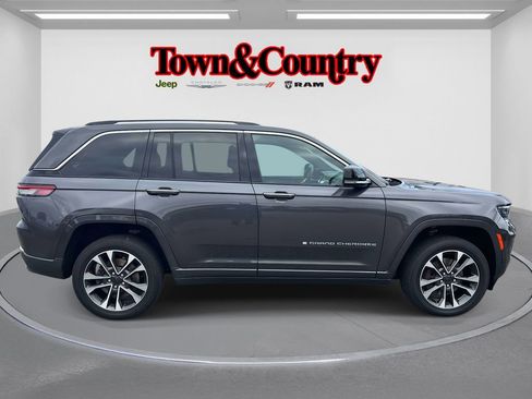 Used 2022 Jeep Grand Cherokee Overland image 4
