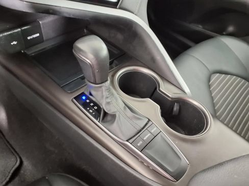 Used 2023 Toyota Camry SE w/ Convenience Package FWD image 17