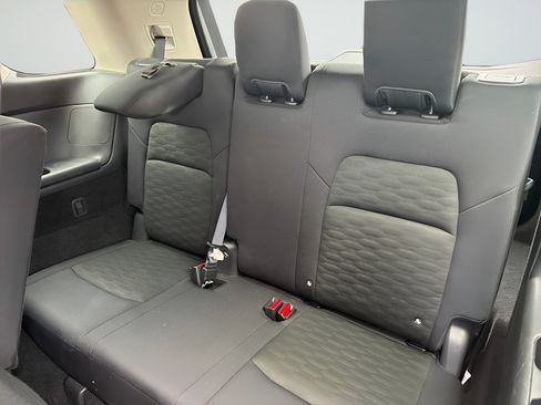 Certified 2024 Nissan Pathfinder SV FWD image 25