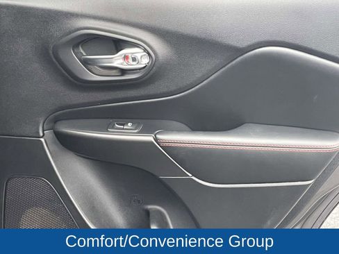 Certified 2021 Jeep Cherokee Trailhawk w/ Comfort/Convenience Group image 19