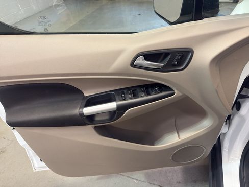 Used 2014 Ford Transit Connect XLT FWD image 13