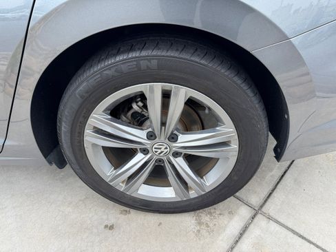 Used 2020 Volkswagen Jetta R-Line FWD image 17