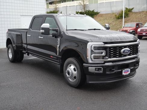New 2026 Ford F350 Platinum w/ Platinum Plus Package image 39