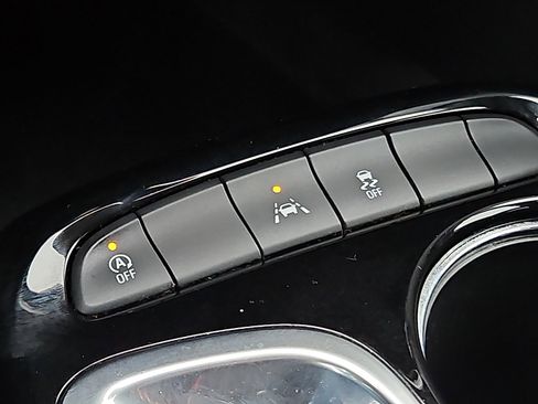 Certified 2021 Buick Encore GX Select w/ Advanced Technology Package image 25