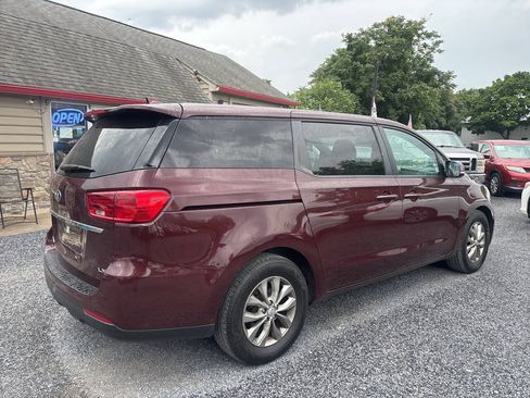 Used 2020 Kia Sedona LX FWD image 6