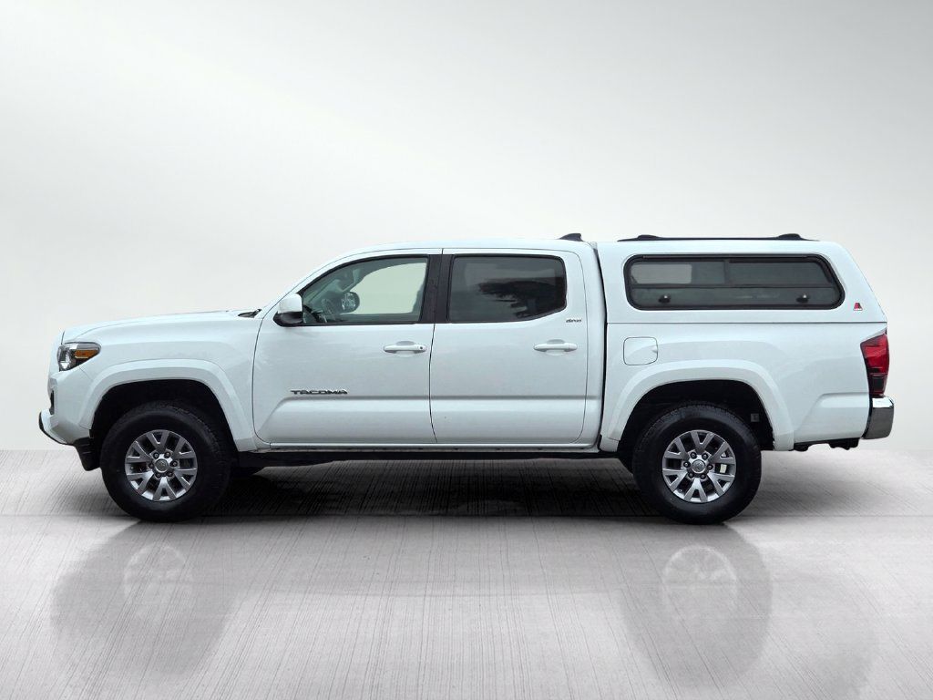 Used 2018 Toyota Tacoma SR5 RWD image 8