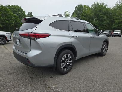 Used 2022 Toyota Highlander XLE
