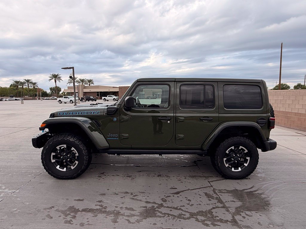 Used 2024 Jeep Wrangler Unlimited Rubicon 4xe AWD/4WD image 7