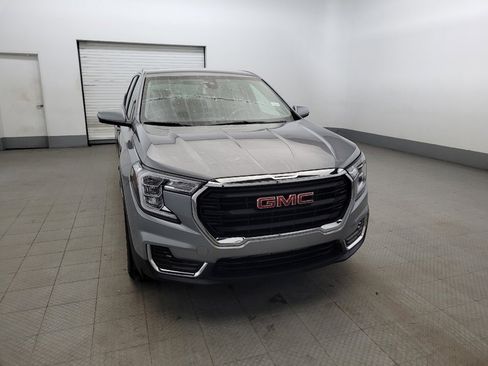 Used 2024 GMC Terrain SLE image 14