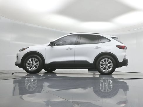 Certified 2025 Ford Escape Active w/ Tech Pack #1 FWD image 53