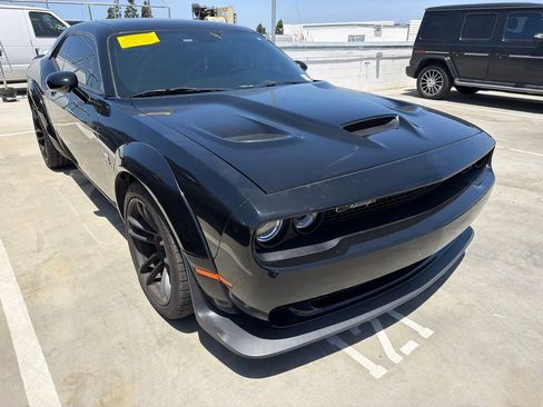 Used 2022 Dodge Challenger R/T Scat Pack RWD image 3