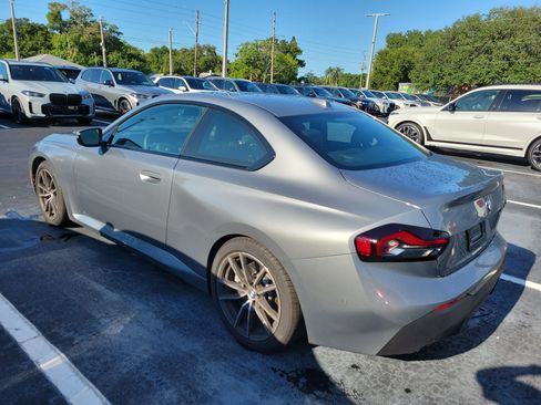 Used 2025 BMW 230i Coupe RWD image 4