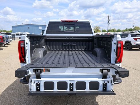 New 2026 GMC Sierra 3500 Denali w/ Denali Reserve Package image 5